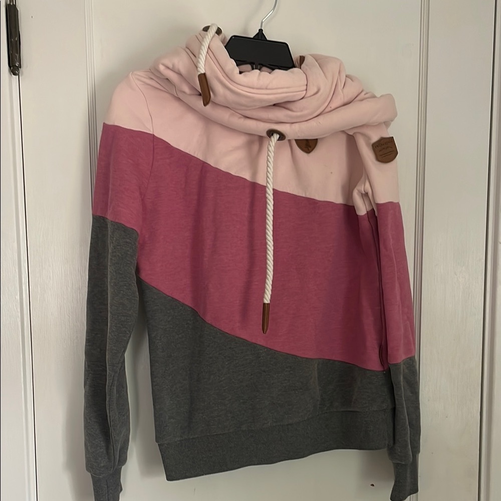 Wanakome Pink and Gray Women's Sweater